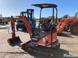 Hitachi ZX17U-2 - picture2' - Click to enlarge