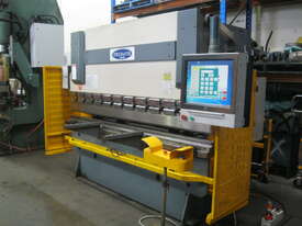 Steelmaster 2500 x 40 Ton CNC Pressbrake with Aust Fas Fold Controller - picture0' - Click to enlarge