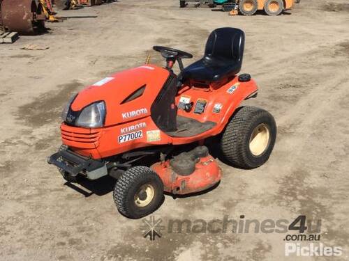 Kubota T2080