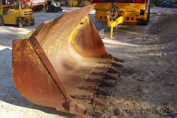 Loader Bucket 2.27 M Ex Cat BL50 Loader Bucket 2.27 M Ex Cat BL50