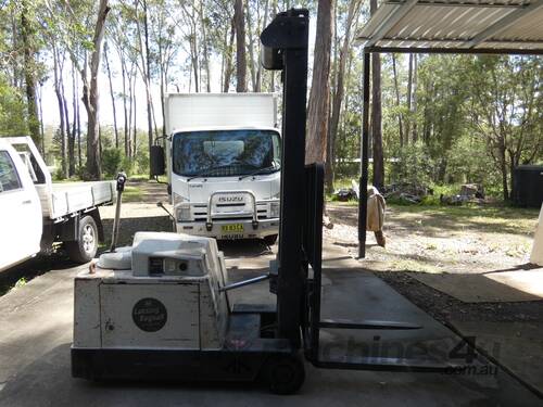 Forklift - Electric - Walk behind