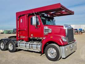 Freightliner Coronado - picture0' - Click to enlarge