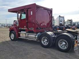 Freightliner Coronado - picture1' - Click to enlarge