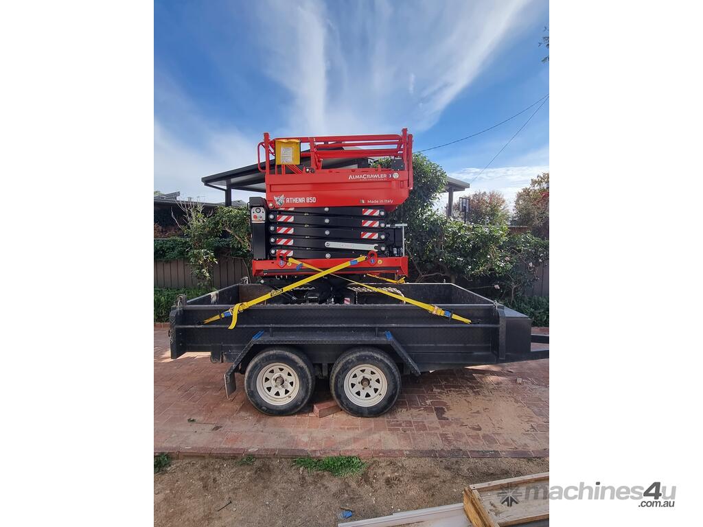 Used 2020 athena Athena rough terrain scissor 110 hrs only Rough