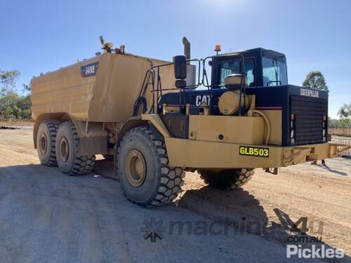 2000 Caterpillar D400E Articulated Water Cart