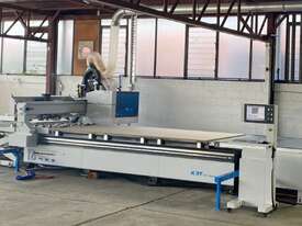 KDT showroom demo machine - as new - picture0' - Click to enlarge