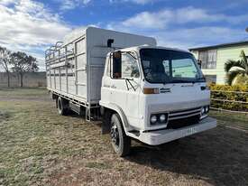 1984 ISUZU SCR 480 BODY TRUCK - picture13' - Click to enlarge