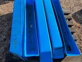 Set of 8 Spray Shields - picture0' - Click to enlarge