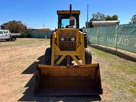 1980 CHAMBERLAIN 4480 TRACTOR - picture0' - Click to enlarge