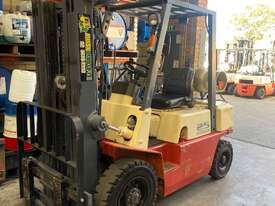 Nissan Container Mast Forklift  - picture0' - Click to enlarge