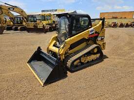 Used 2017 Caterpillar 259D Compact Track Loader / Multi Terrain Skid Steer *CONDITIONS APPLY*  - picture0' - Click to enlarge