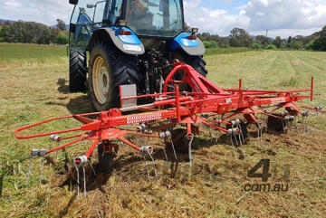 FARMTECH TOD 554 LINKAGE ROTARY TEDDER (5.5M)