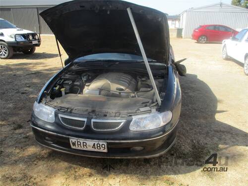 Holden Calais Sedan 2000 (3) Model Holden VT Calais 4 Door Sedan