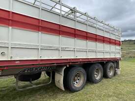 2012 Freighter Stock Trailer - picture2' - Click to enlarge