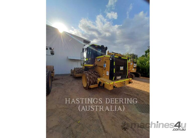caption CAT 815KLRC Compactors