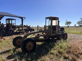 ALLIS CHALMERS GRADER - picture0' - Click to enlarge