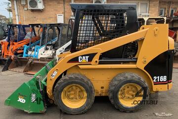 Caterpillar 216B3 Skid Steer Loader Ideal for Construction & Landscaping!