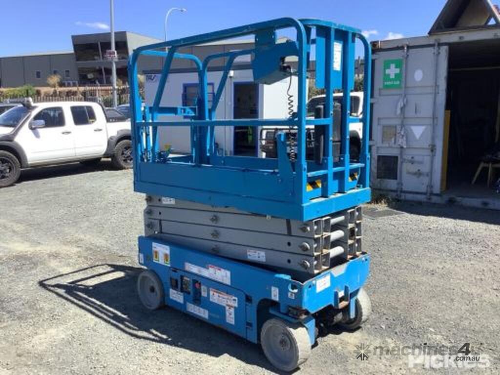 Used 2014 Genie Australia 2014 Genie Australia Scissor Lift Electric ...