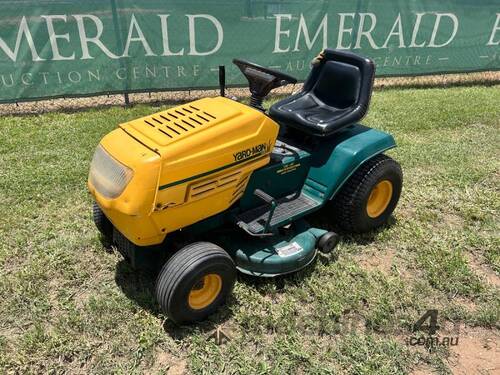 MTD YARDMAN LAWN MOWER