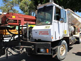 CUSTOM CARRIER MULTICAT SLINGER SPREADER TRUCK - picture0' - Click to enlarge