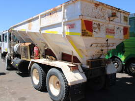 CUSTOM CARRIER MULTICAT SLINGER SPREADER TRUCK - picture2' - Click to enlarge