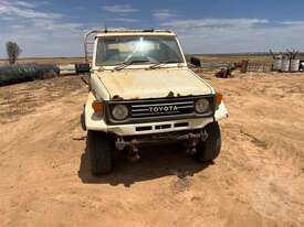 Toyota Landcuriser HJ75 UTE - picture1' - Click to enlarge