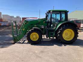 2015 John Deere 6105M Loader/Tractor 4WD - picture2' - Click to enlarge