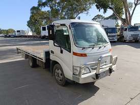 2001 Hino Dutro 4x2 Tray Truck - picture2' - Click to enlarge