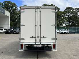 2017 Mitsubishi Fuso Canter 515 4x2 Pantech - picture1' - Click to enlarge