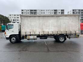 2007 Hino GH1J Curtain Sider - picture2' - Click to enlarge