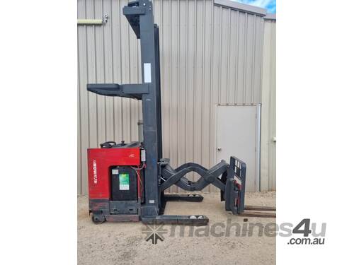 RAYMOND 1.36T Double Deep Reach Truck  *4303 hours*