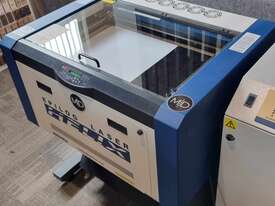 LASER CUTTER - Epilog Helix 50W 24 x 18 - picture1' - Click to enlarge