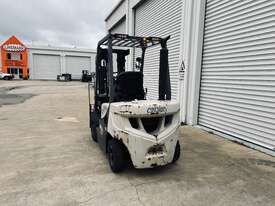 Low Hour Diesel Forklift - picture1' - Click to enlarge