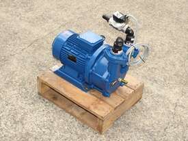 Vacuum Pump - picture1' - Click to enlarge