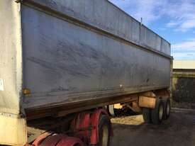 2000 Muscat 4 Axle Dog Quad Axle Super Dog Tipper Trailer - picture2' - Click to enlarge
