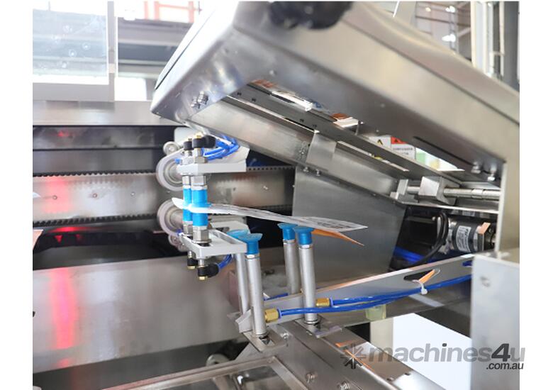 Horizontal premade pouch packing machne. High speed including sealing.