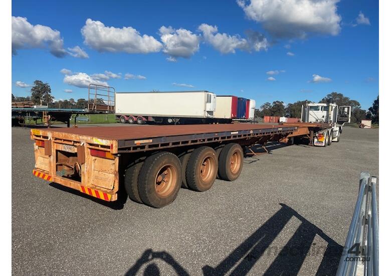 caption Trailer Extendable Flat Top Barker 45 to 62ft Lead 2006 SN1620