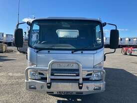 2017 Isuzu NPR 45-155 Table Top - picture0' - Click to enlarge