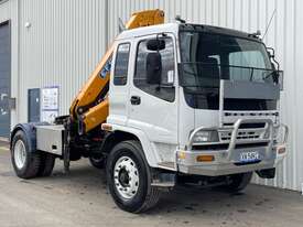 2003 Isuzu GVR Crane Truck - picture0' - Click to enlarge