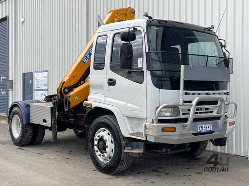 2003 Isuzu GVR Crane Truck