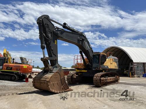 caption 2019 VOLVO EC950LC EXCAVATOR