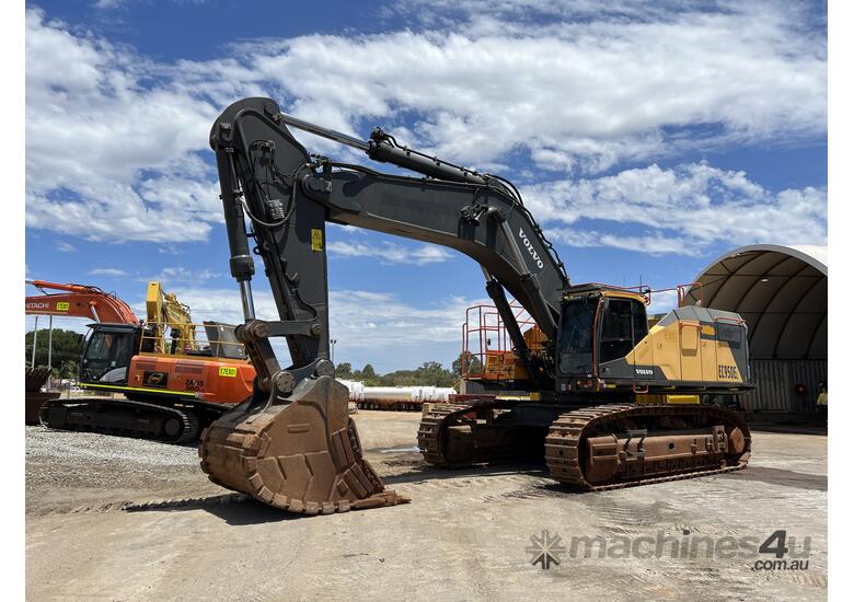 caption 2019 VOLVO EC950LC EXCAVATOR