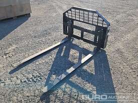 Unused GIYI Forks to suit Skidsteer Loader  - picture0' - Click to enlarge