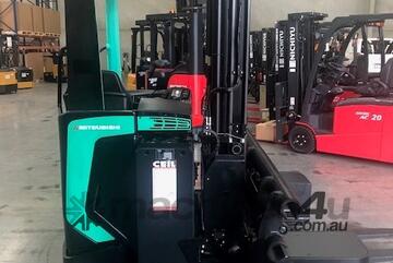 Mistsubishi All directional reach truck