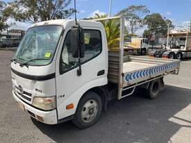 2010 Hino 300 614 Table Top - picture1' - Click to enlarge