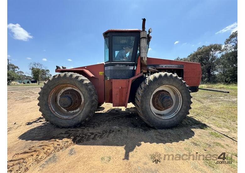 caption CASE IH 9240 TRACTOR