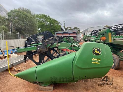  Used 2016 John Deere 640D 40' Draper Front