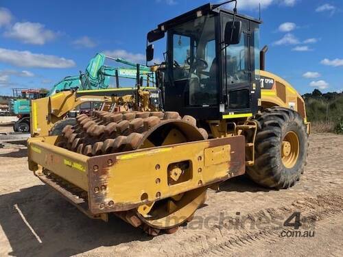 2013 CATERPILLAR CP54B Padfoot Drum Vibratory Soil Compactor