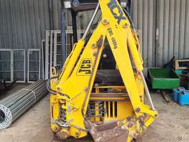 2002 JCB 1CX BACKHOE ROPS LOADER  - picture2' - Click to enlarge