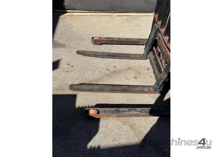 caption Walkie Reach Stacker- Well Maintained!